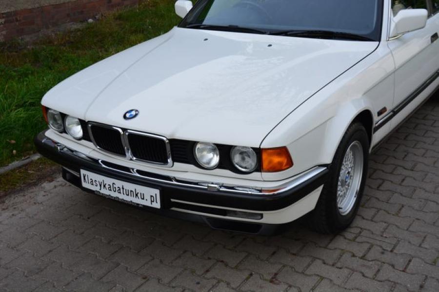  BMW 740i (E32) 1992 года  (UK) (фото 160 из 170)